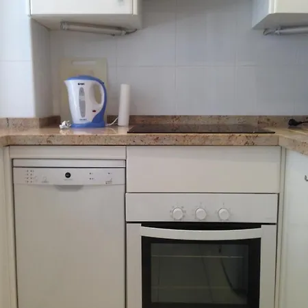 Skol - 1 Bedroom With Sea Views