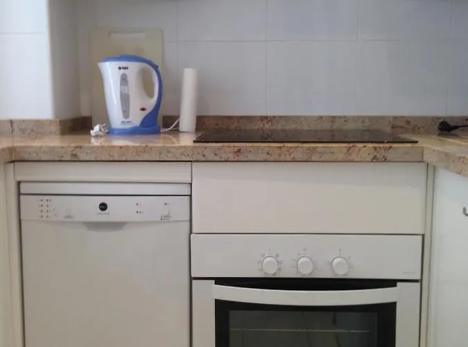 Skol - 1 Bedroom With Sea Views