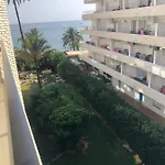 Skol - 1 Bedroom With Sea Views 아파트
