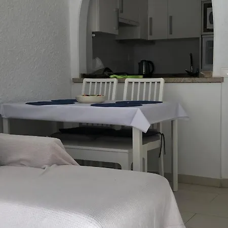 Skol - 1 Bedroom With Sea Views شقة ماربيا