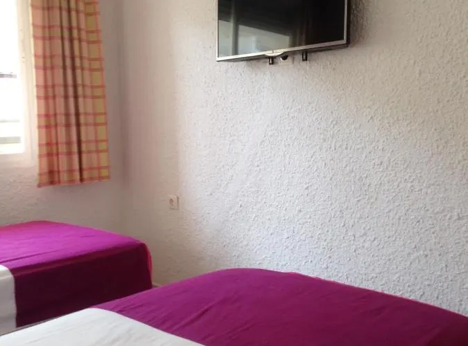 Skol - 1 Bedroom With Sea Views Marbella