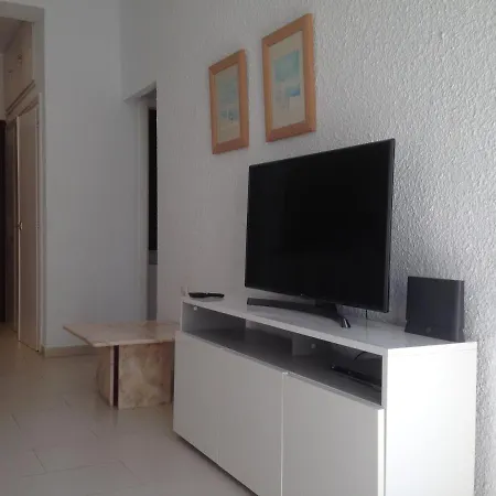 Skol - 1 Bedroom With Sea Views * מארבלה