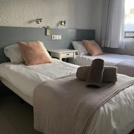 Skol - 1 Bedroom With Sea Views * מארבלה
